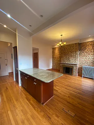 Rented by CMV Realty Inc. | media 18