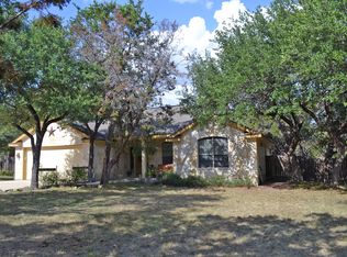 166 Comanche Path, Bandera, TX 78003