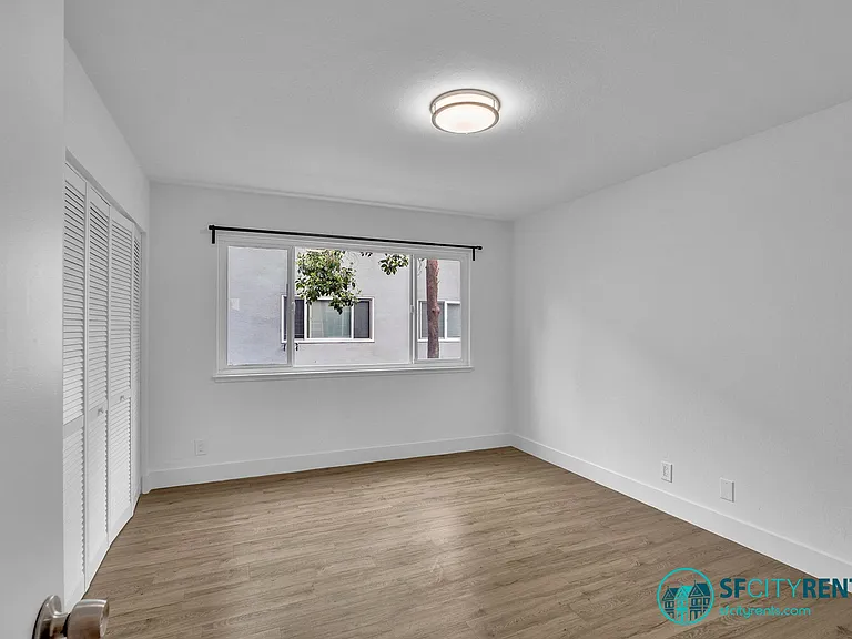 1540 Hudson St #203 — Photo 11