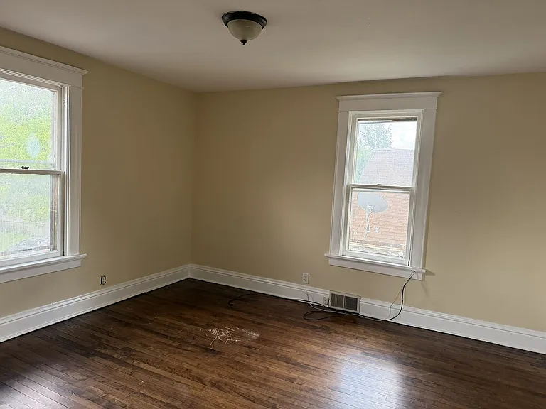 5927-29-29A W Greenfield Ave — Photo 3