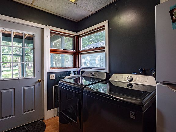5th image of 603 W Fulton St #1