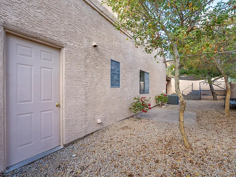 3980 E Graythorn St — Photo 34