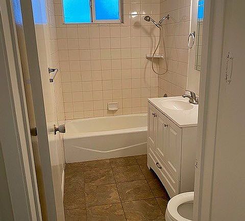 4th image of 333 E La Veta Ave #335