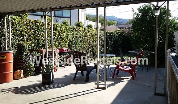 3rd image of 2218 Tulare Ave