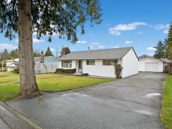 11060 Wren Cres, Surrey, BC V3R 5A2