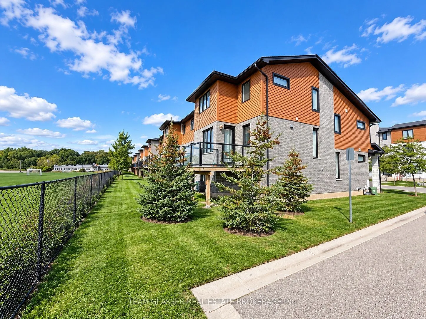 4 bed, $2,599 — Photo 3