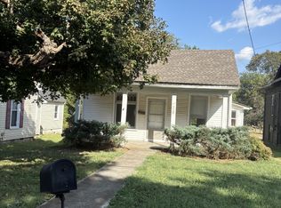 210 N Oak St, Springfield, TN 37172