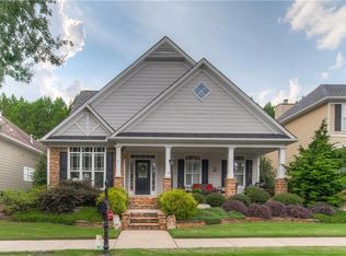 813 Scales Rd, Suwanee, GA 30024