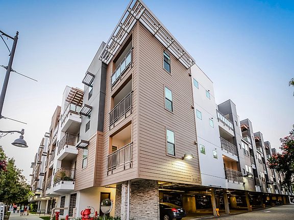 4th image of 2585 El Camino Real APT 405
