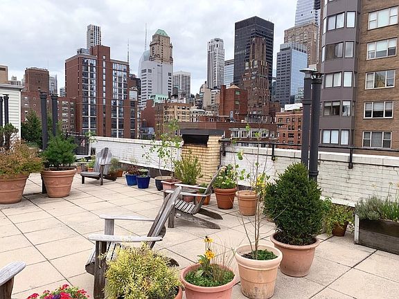 2nd image of 271 Lexington Ave #7E