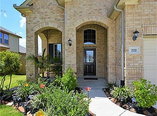 222 Harbor Bend Ln, Dickinson, TX 77539