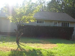 911 Strand Ave, Akron, OH 44312