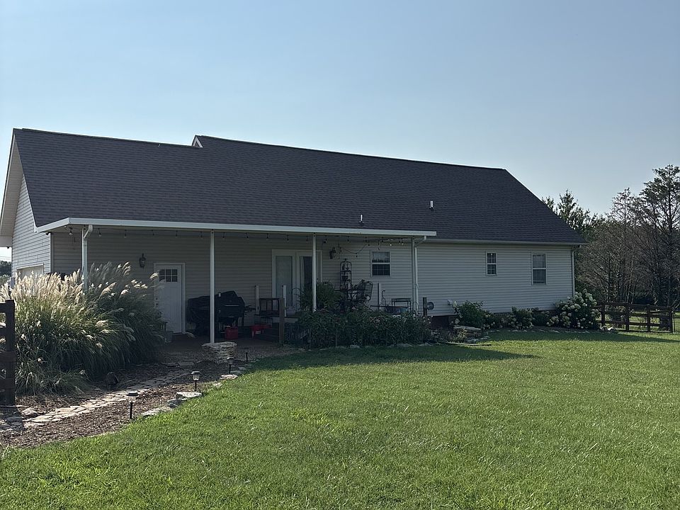 2nd image of 9949 Midland Rd