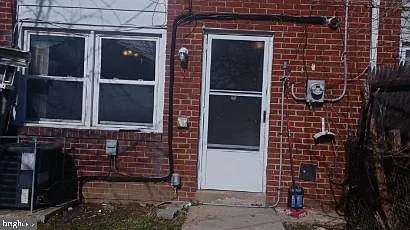 2053 Larkhall Rd — Photo 4
