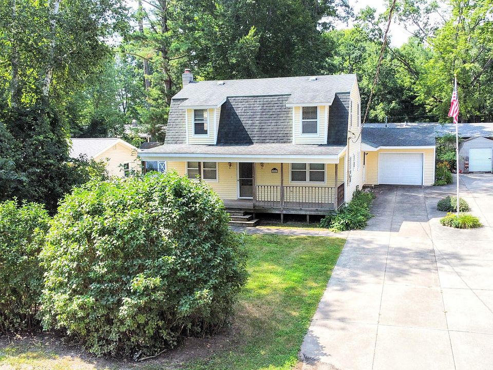 1st image of 10887 3rd St