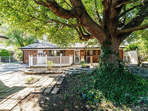 4th image of 2321 Bishop Road