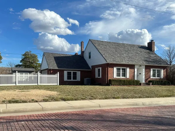 2100 Ash St, Hays, KS 67601