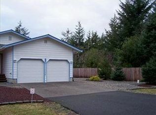 651 Woodland Loop NE, Ocean Shores, WA
