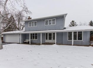 10415 Nicollet Cir, Bloomington, MN 55420