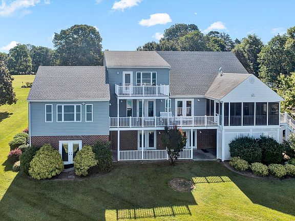 4th image of 220 Gross Point Dr