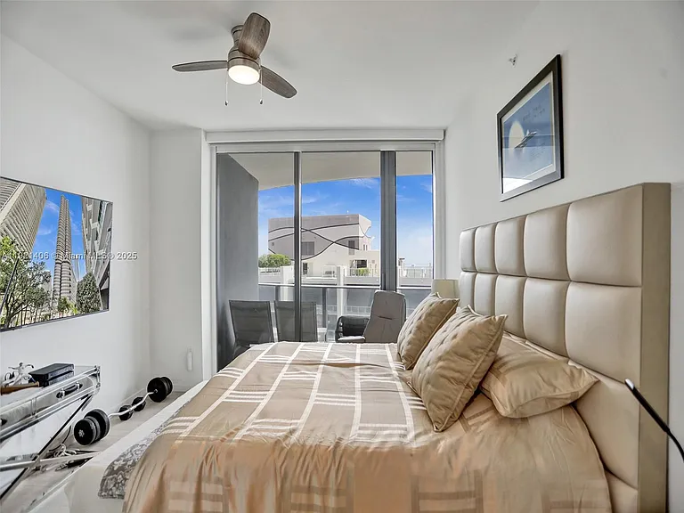 1000 Brickell Plz #Penthouse 5103 — Photo 23