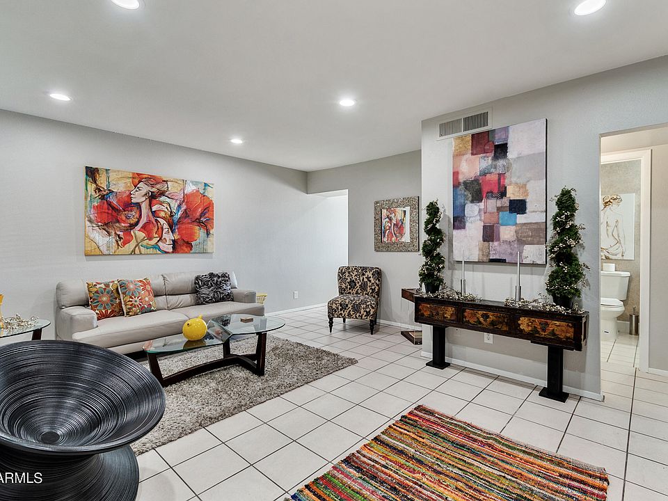 1st image of 721 E Montebello Ave Unit 205