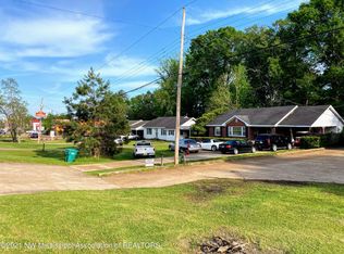 795 Sunset Dr, Grenada, MS 38901