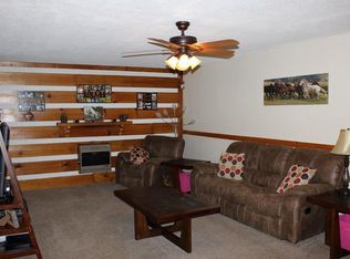 456 Smyrna Heights Dr, Evensville, TN 37332