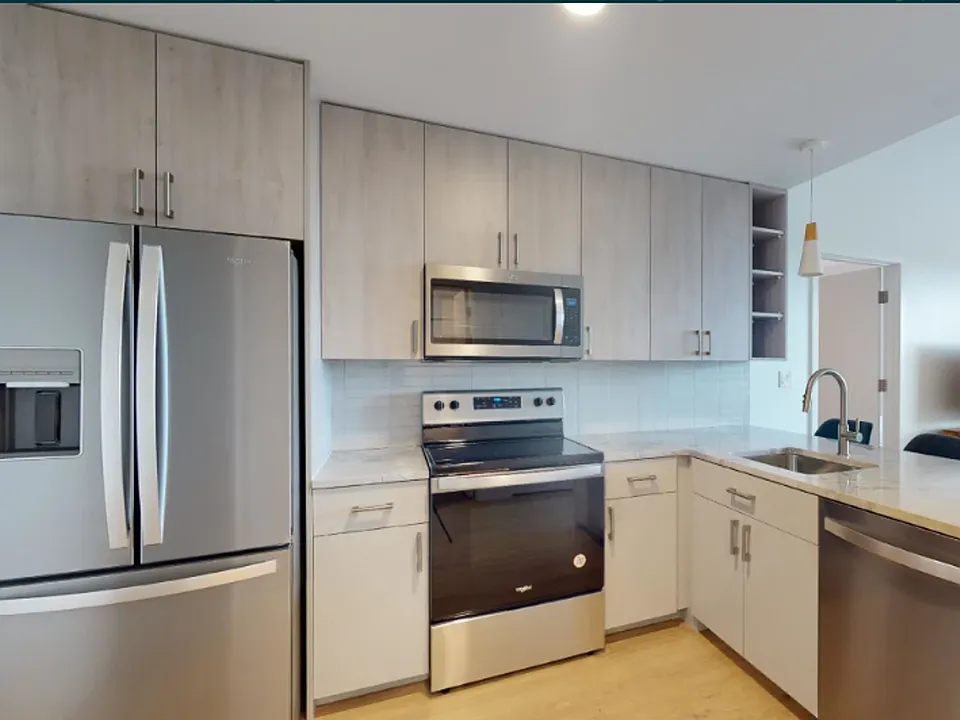 45 Brighton Ave #504