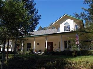 907 Stringer Gap Rd, Grants Pass, OR 97527