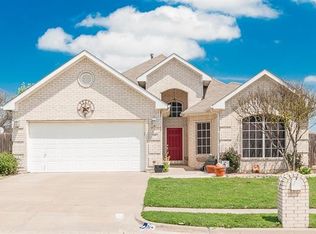 349 Mesquite Hill Dr, Arlington, TX 76002
