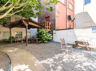 Rialto Apartments, Tacoma, WA 98402