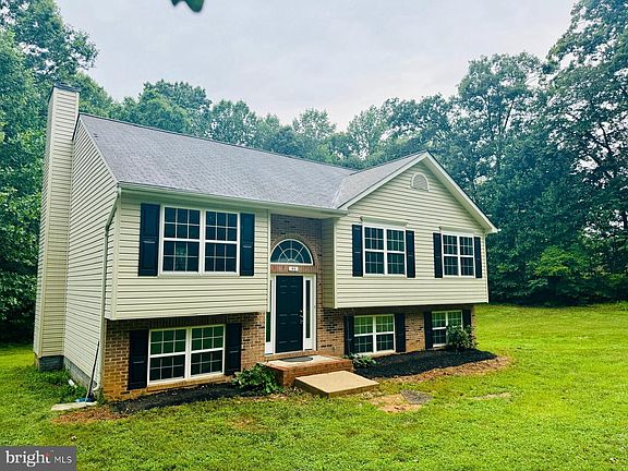 2nd image of 44 Hidden Lake Dr