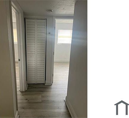 5th image of 580 NE 127th St APT 47