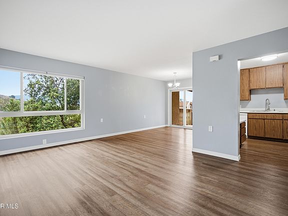 2nd image of 286 Oak Leaf Dr #37