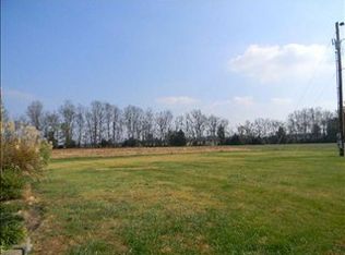 5385 Perryman Rd, Chapel Hill, TN 37034