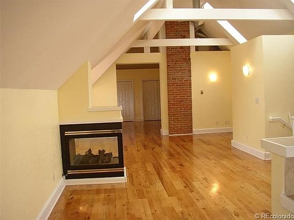 2nd image of 980 E 22nd Avenue # Top Floor
