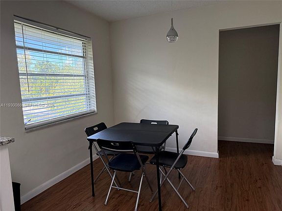 5th image of 900 Tallwood Ave APT 306