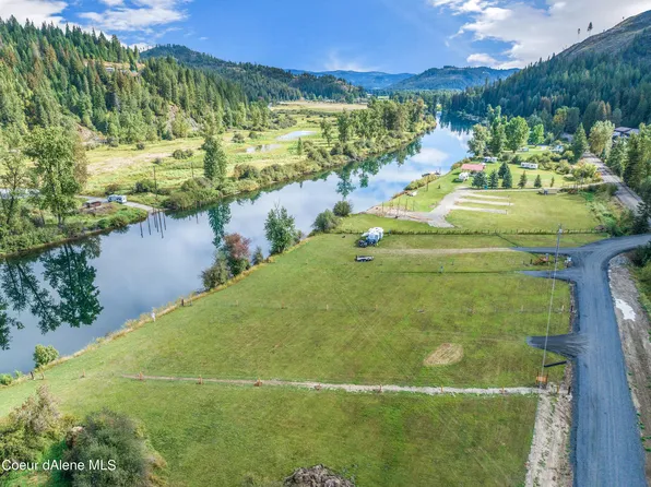 11 Horn Hooked Ln, Saint Maries, ID 83861