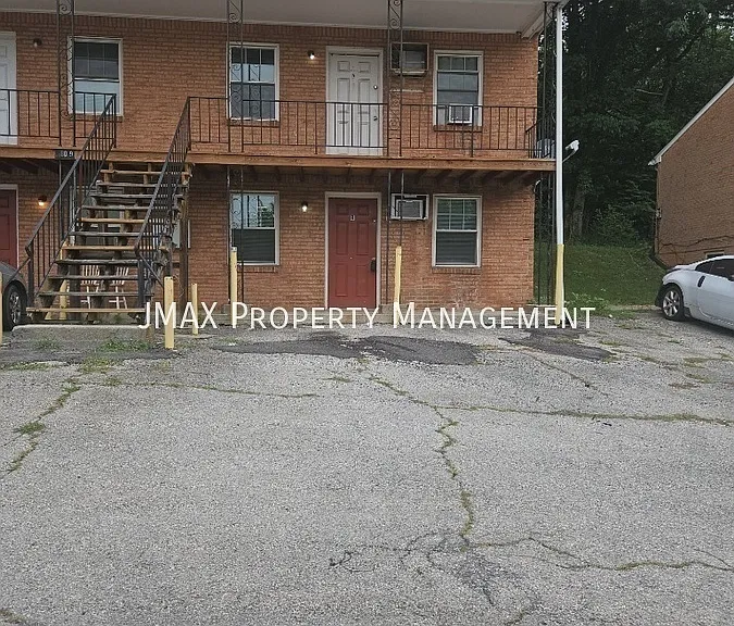 809 Westside Blvd NW #B — Photo 1