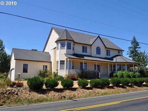 2nd image of 2816 NE 143rd St