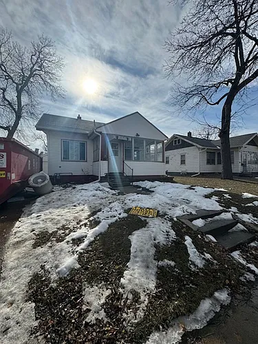 1209 W 7th St Photo 1