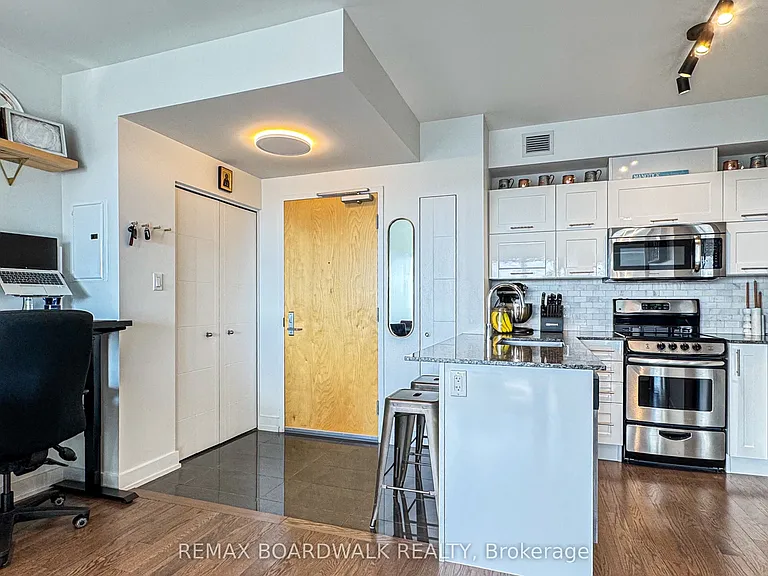 40 Nepean St #1206 — Photo 15