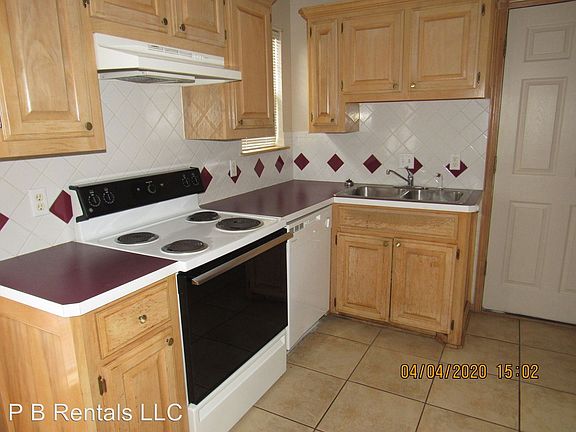 2nd image of 6839 NW Willow Springs Dr