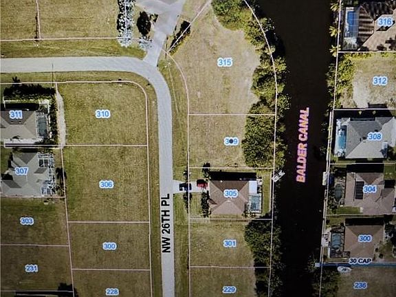 4th image of 309 NW 26th Pl