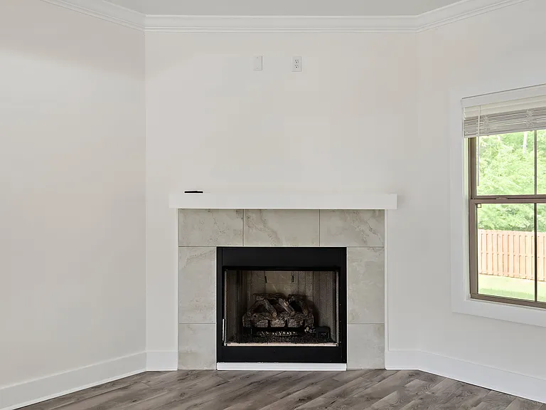 208 Savannah Dr — Photo 13