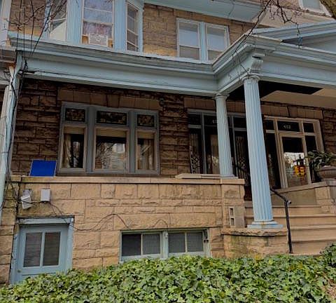 2nd image of 404 Spring St
