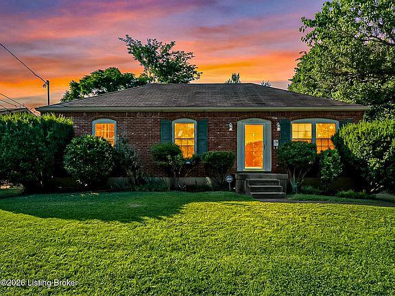 3rd image of 3032 Cabinwood Dr