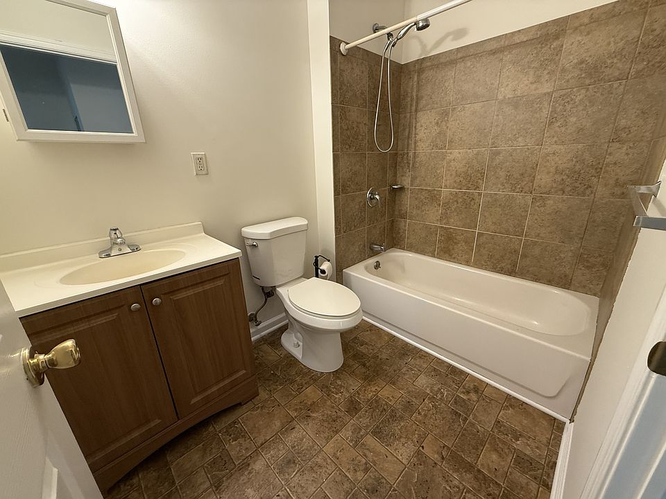 1st image of 1580 Hornberger Ave #2