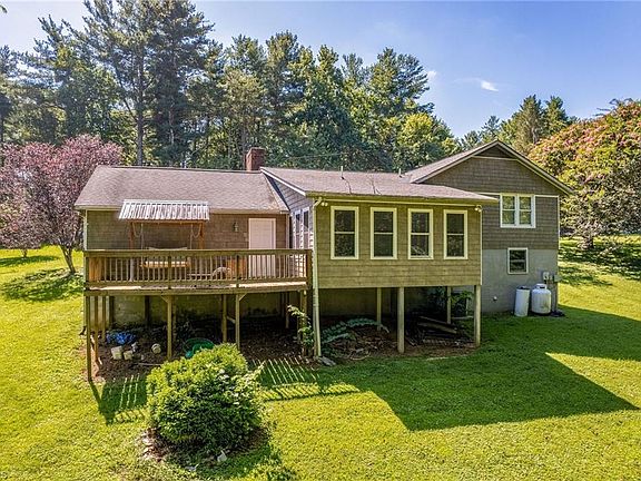 5th image of 289 Midlawn View St